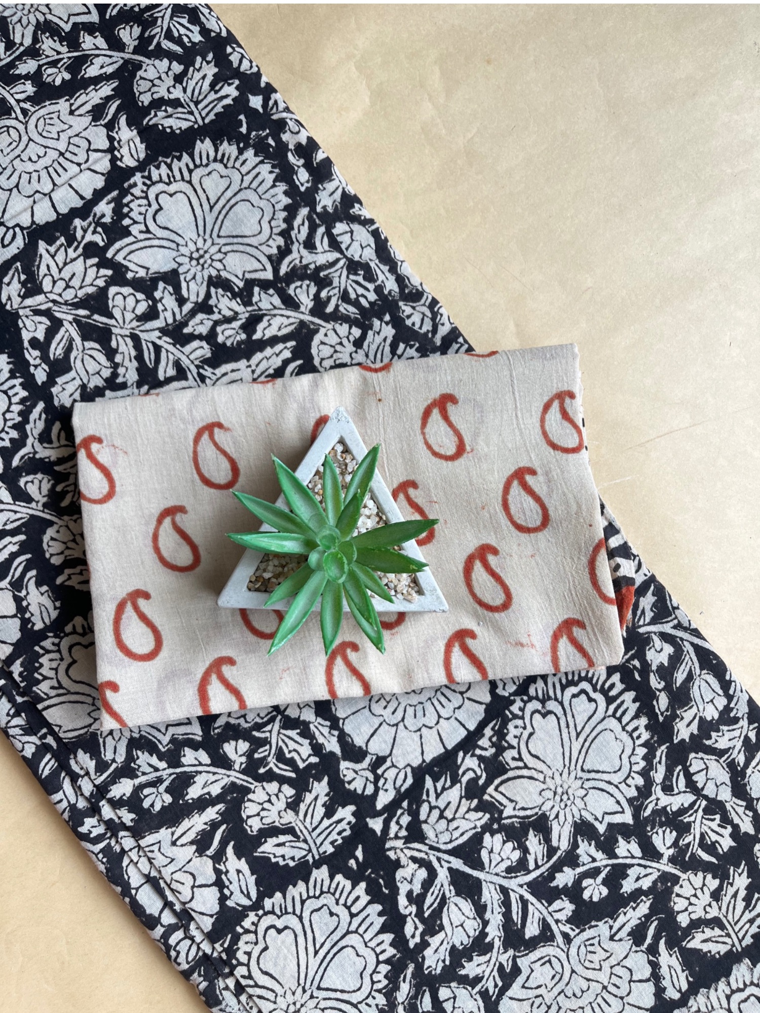 FB0F5E7D-F007-4315-BA3A-48EF81D16B4C